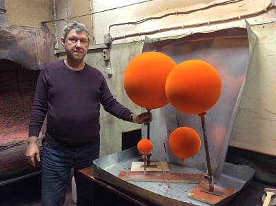 Флокирование интерьерных шаров для нового года в оранжевый цвет