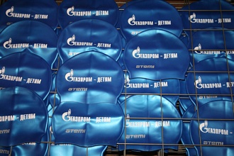 Нанесение логотипа на плавательные силиконовые шапочки
