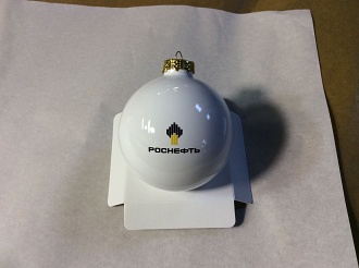 Покраска стеклянных новогодних шаров с нанесением логотипа