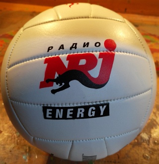 Волейбольный мяч для радио Энерджи.