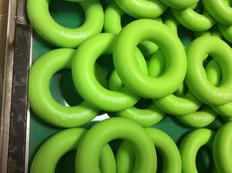 Нанесение логотипа на Зелёный эспандер в один цвет. 